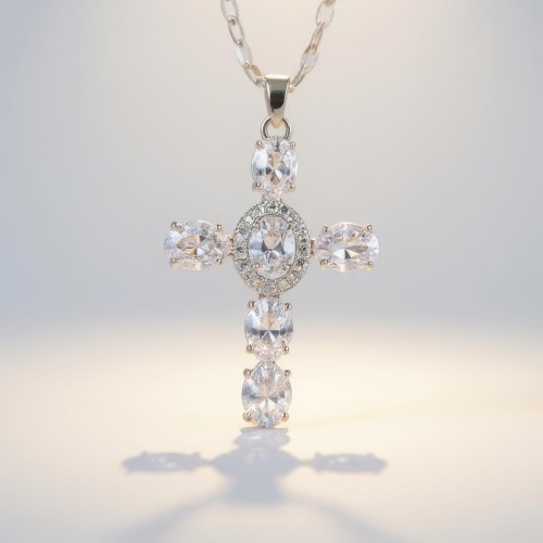Krzyż z cyrkonii naszyjnik srebrny - stal szlachetna - kryształowy krzyżyk